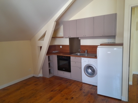Location Appartement 3 pièces Puy-Guillaume (63290) - Rue Joseph Claussat