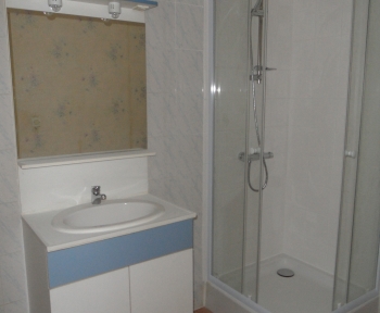 Location Maison 3 pièces Contres (41700) - Coeur de village