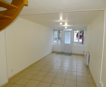 Location Maison 5 pièces Saint-Germain-du-Crioult (14110) - le bourg
