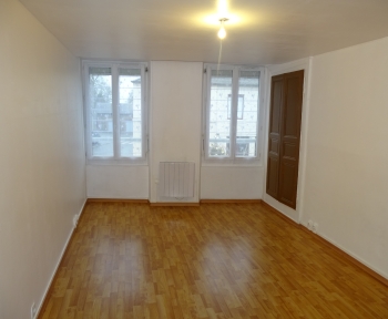 Location Maison 5 pièces Saint-Germain-du-Crioult (14110) - le bourg